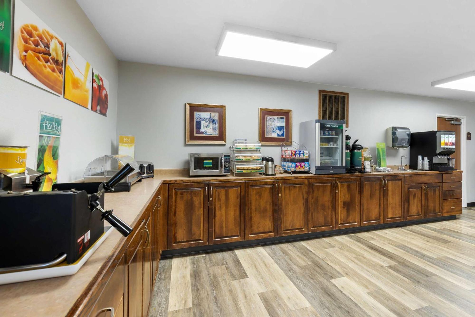 Quality Inn & Suites Fort Madison Near Hwy 61 Екстер'єр фото