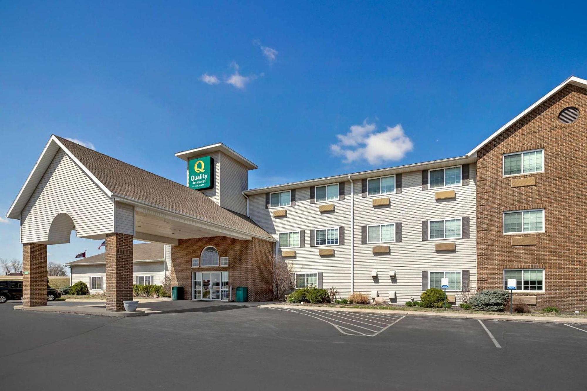 Quality Inn & Suites Fort Madison Near Hwy 61 Екстер'єр фото